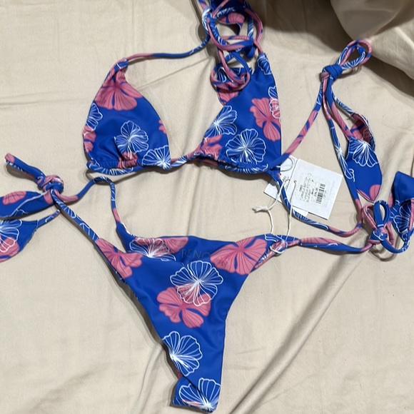 MAKE OFFERS Benoa Blue crush set - Picture 2 of 2
